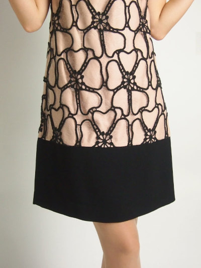 グレースコンチネンタルGRACE CONTINENTALビッグフラワー刺繍配色